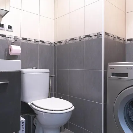 Apartament Superb Bright With Balcony *
